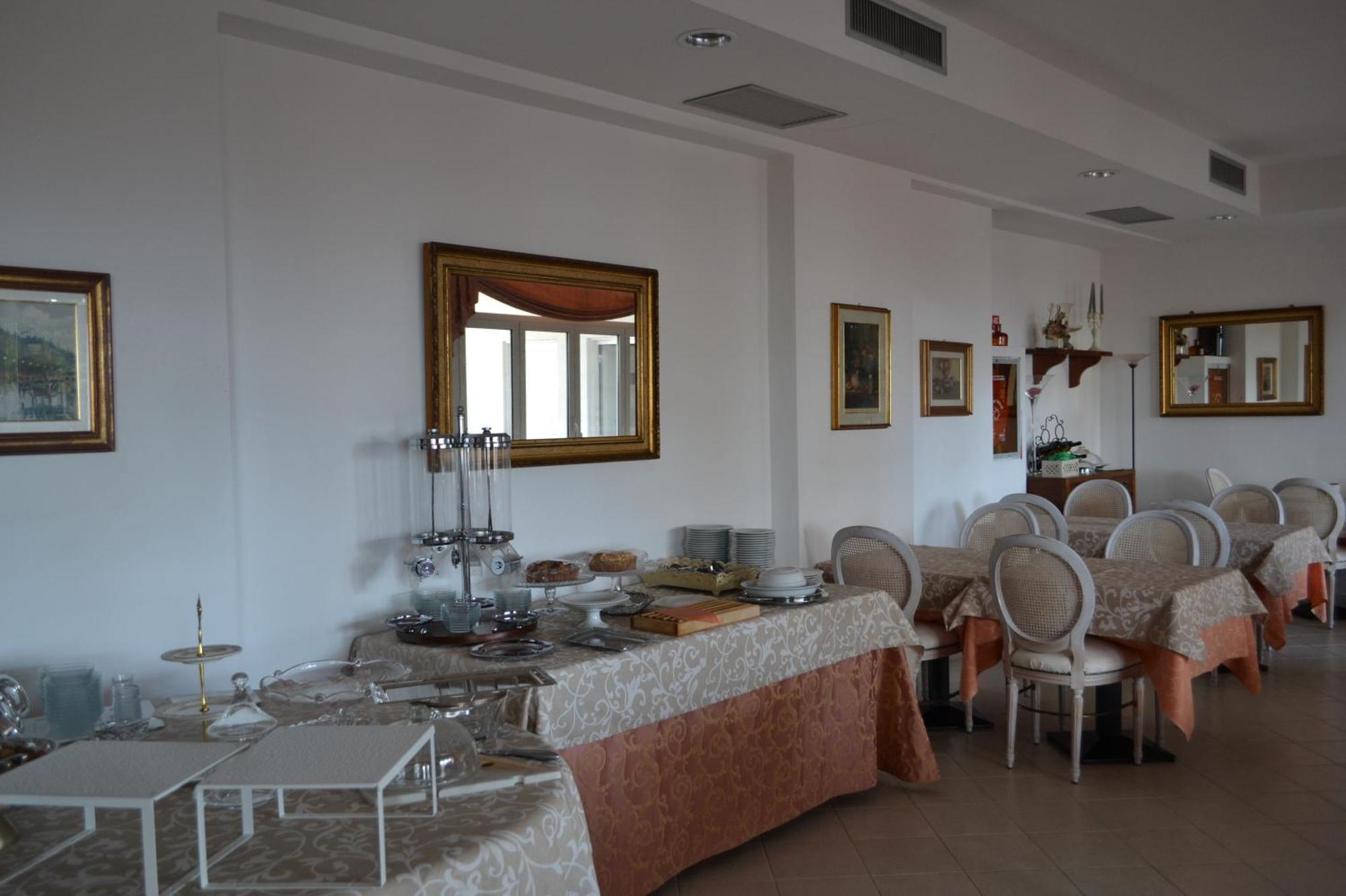Hotel Noris Finale Ligure Exteriér fotografie