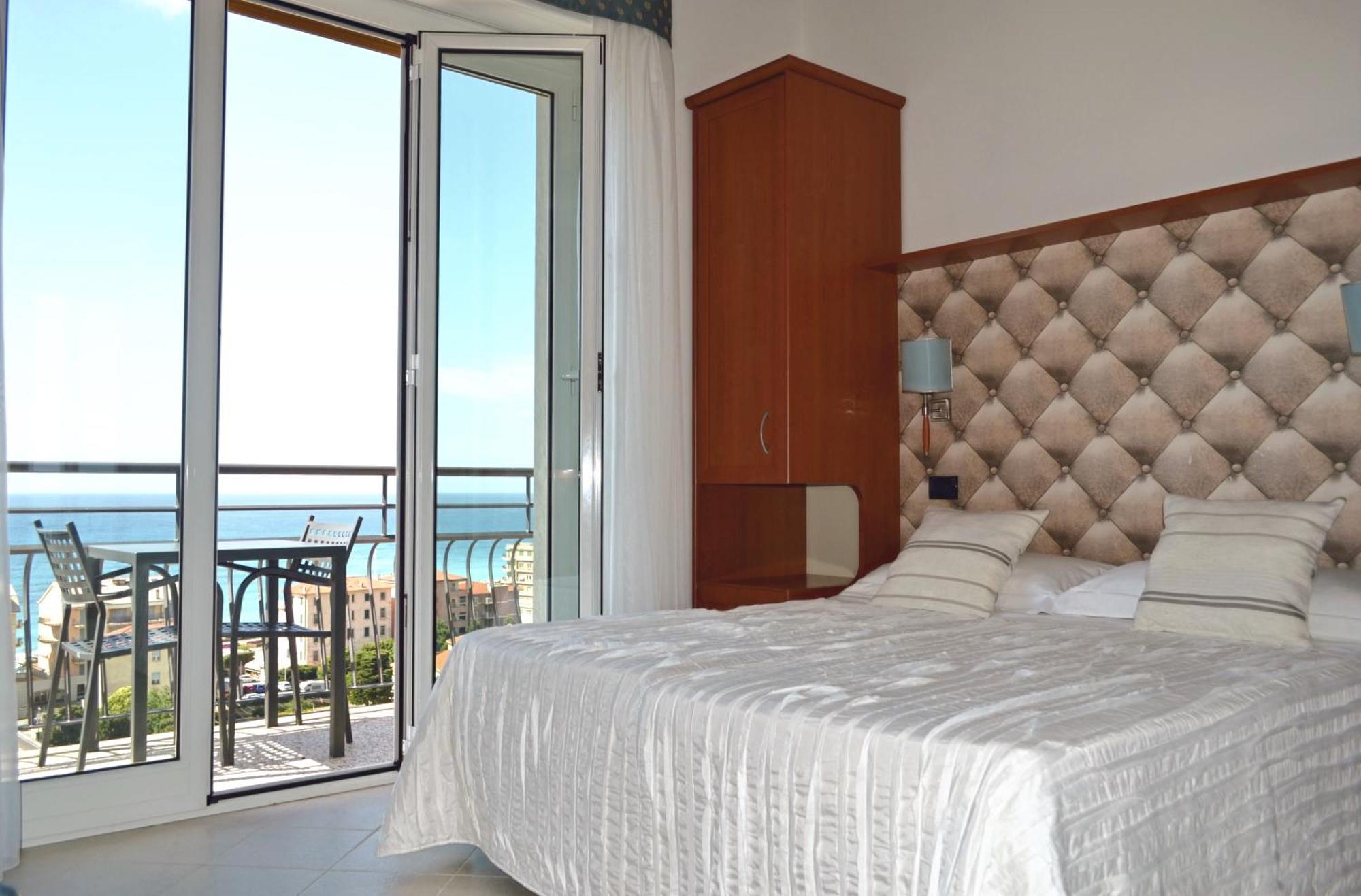 Hotel Noris Finale Ligure Exteriér fotografie