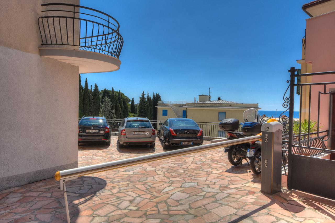 Hotel Noris Finale Ligure Exteriér fotografie